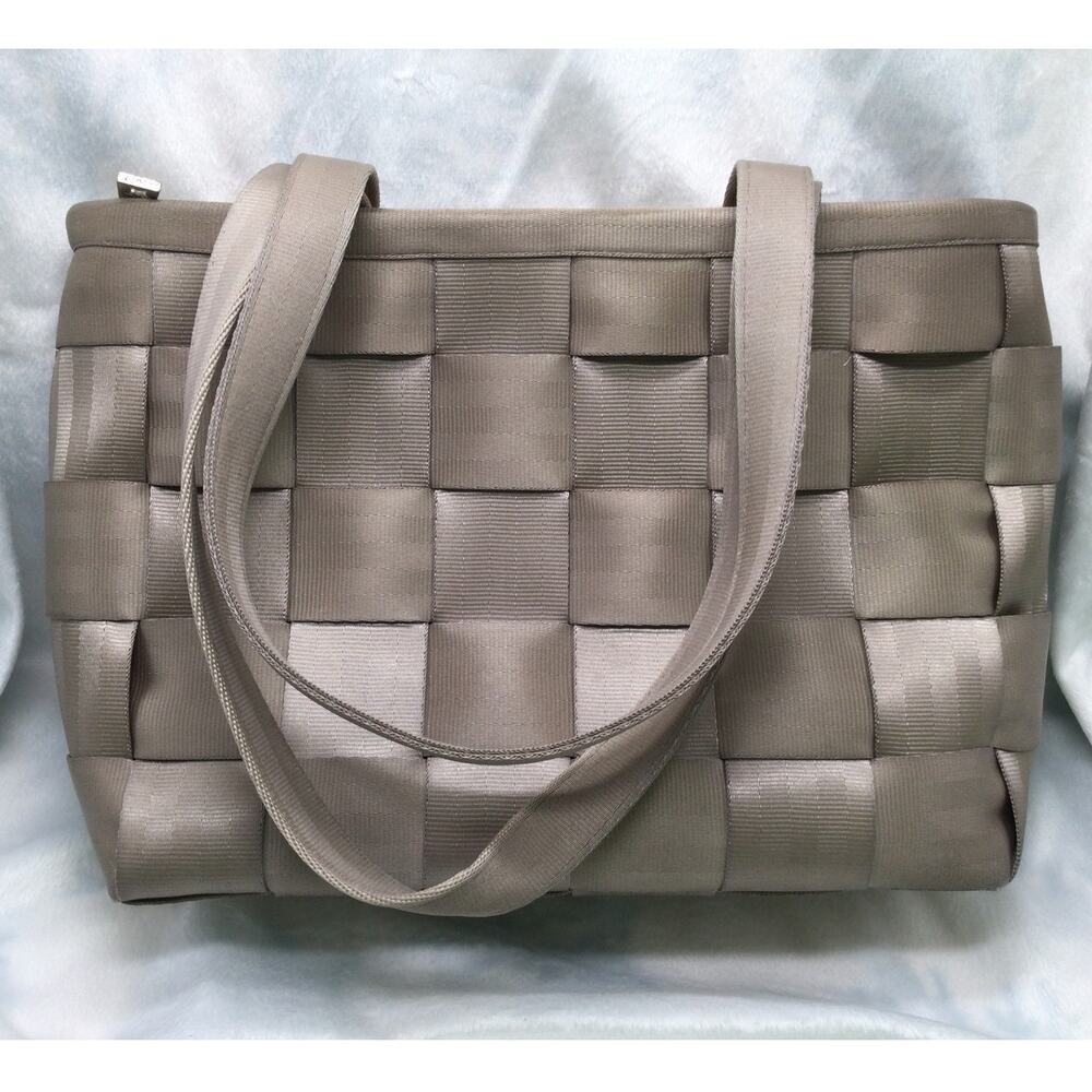 Harveys The Original Seatbelt Bag Gray Beige Shoulder Purse
